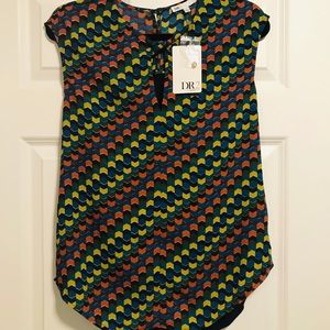 Sleeveless blouse DR2 by Daniel Rainn